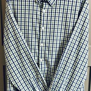 Mizzen+Main Blue and Green Casual Button Down Shirt